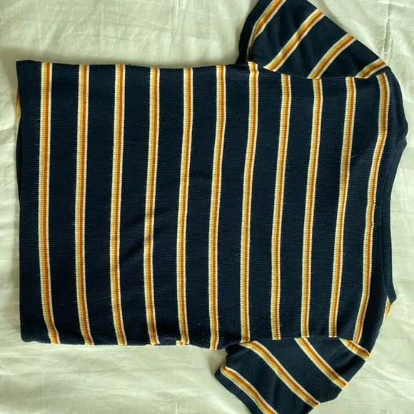 Garage, crop top - Picture 3 of 3